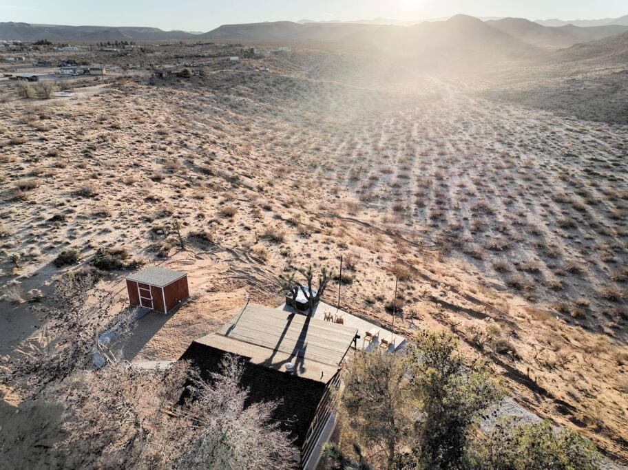 The Invisible Wind Cabin- Joshua Tree Amazing View 尤卡谷 外观 照片
